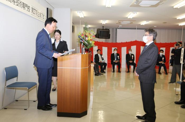 名古屋市長賞　中山　広輔さん　　　　　（㈲スイシン）代理　中山　昭さん